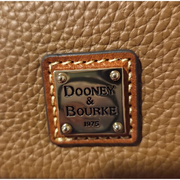 Dooney And Bourke‎ Pebble Grain Medium Wristlet Brown NWT